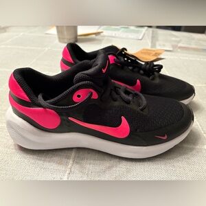 Nike Black and Pink Running Sneakers